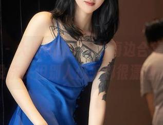 秀人网 – 大橘BBKira的海边合集，明明没洗头但别人似乎都很潇洒。