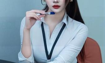 秀人网 – 明日花桃桃的豹纹奇遇：美图下载，快来围观！