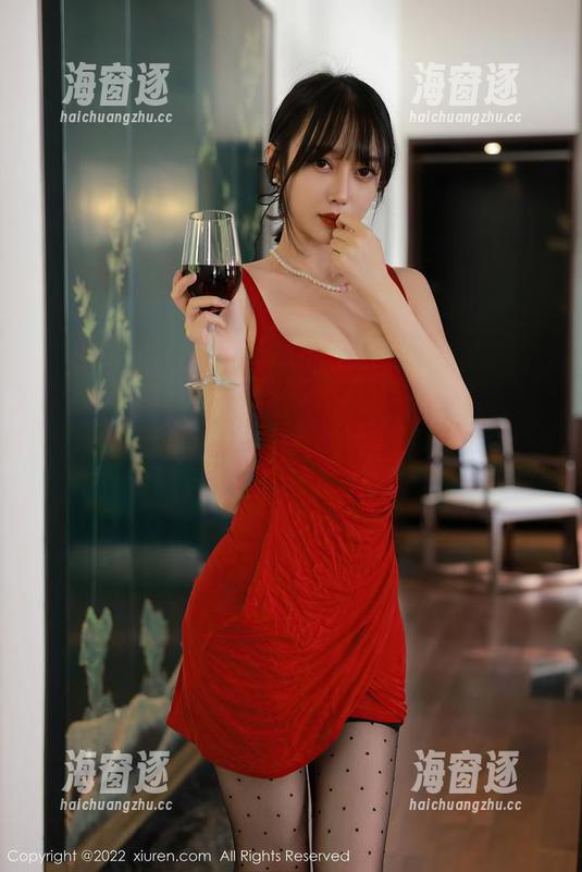 秀人网 - 林文文带我看无圣光的美图——这皮衣穿得让人窒息！