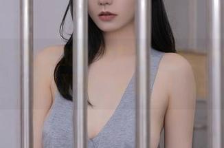 秀人网 – 灿宝的校服写真：这些年回忆里的那种“无耻”！