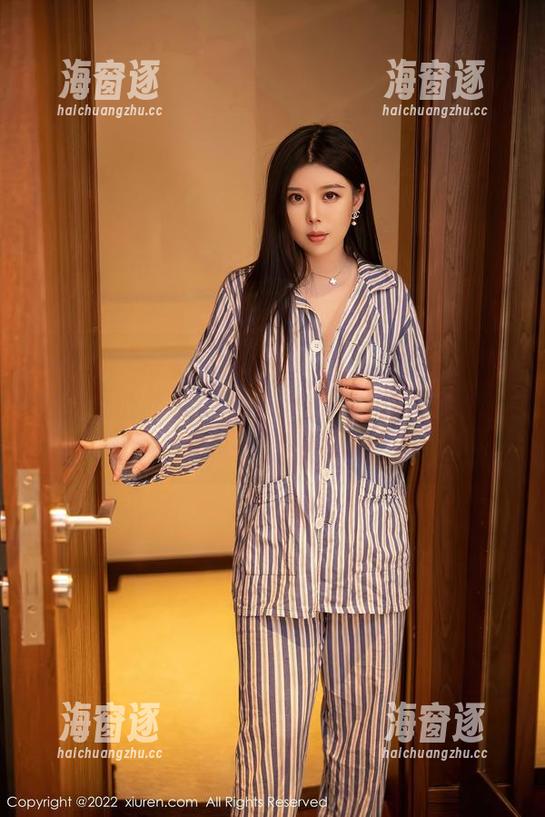 秀人网 - 精选皮衣美图，爱丽莎Lisa把“叛逆”的定义又刷新了！（提醒：妈妈不会赞同！）