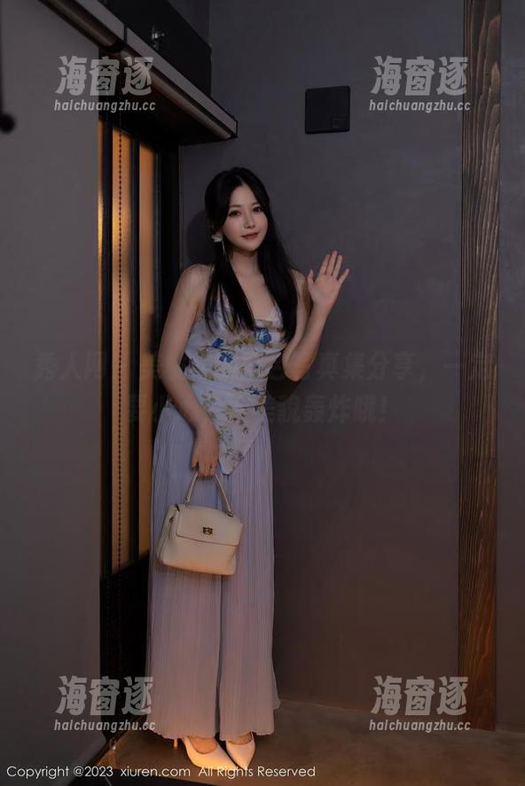 秀人网 - 美桃酱的黑色写真集分享，一定要小心，被美貌轰炸哦！