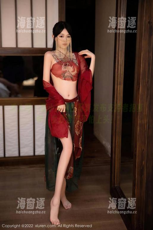 秀人网 - 鹿小茜黑白写真发布支持者招募中，免费尝鲜不怕上头！