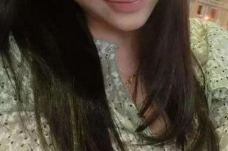 微密圈 – 童小芯短裙写真，里面一定藏了不少小心思，套图内容反而让我更想读懂她。