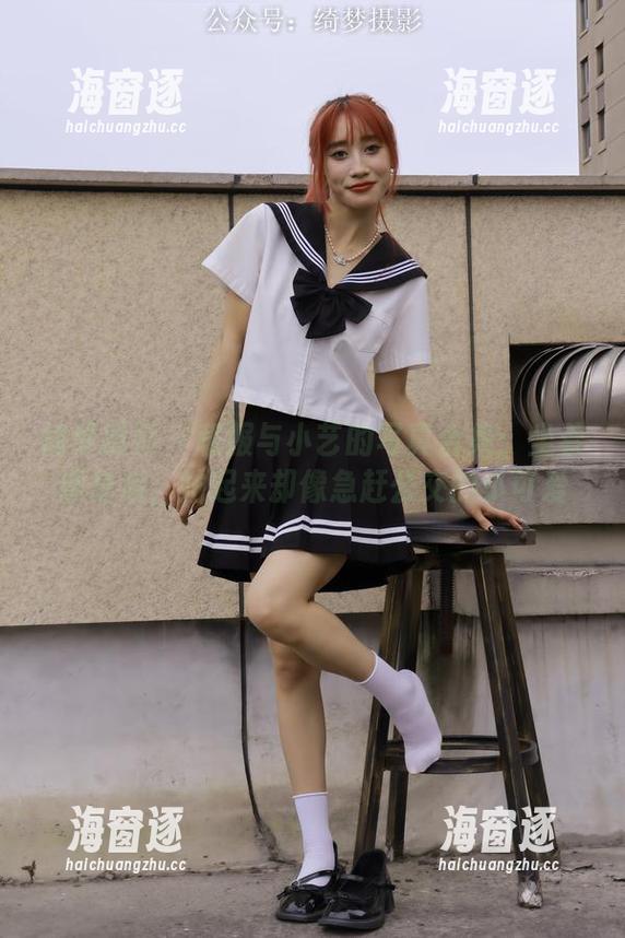 绮梦摄影 - 和服与小艺的写真合集：坐着像皇后，站起来却像急赶公交的小可爱