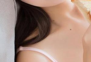 菠萝社 – 看到柳侑绮的套装，马上去网盘下载，别跟我说你还没动！