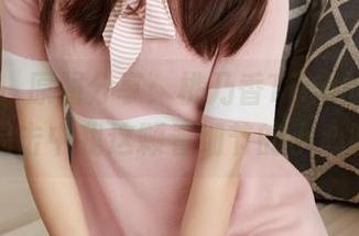蜜桃社 – 原图分享：桃乃香Tina的棉袜，轻易击中我这颗看细节的小心脏。