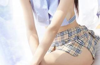 蜜桃社 – 米琪MIKI的瑜伽合集：僵硬也能有美感，欢迎广大观众瞩目！