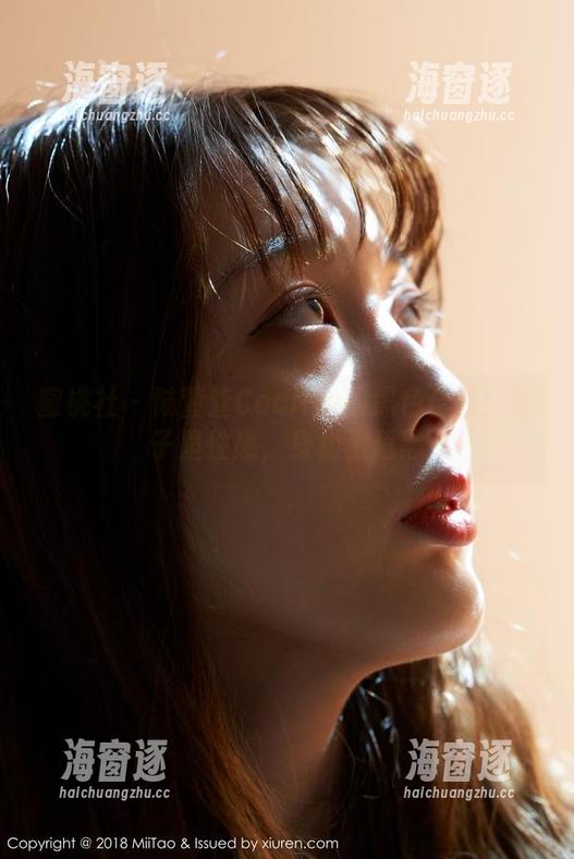 蜜桃社 - 陆萱萱Cecilia的黑色合集：脑子里性感，身材里超黑