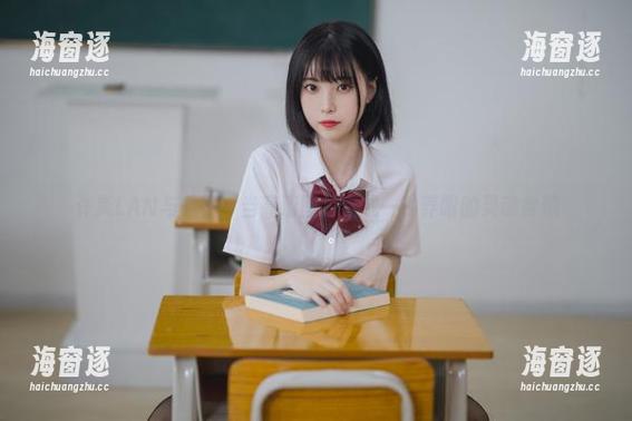 许岚LAN 许岚LAN与丝袜:当高清图片变成一种养眼的灵魂食粮