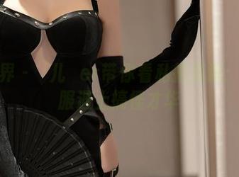 语画界 – 玥儿玥er带你看私拍资源：当礼服遇上搞怪才华