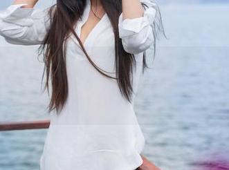 青豆客 – 免费图册：陈嘉嘉Tiffany在办公室，工作还是开party？